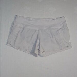 Lululemon Hotty Hot Low-Rise Shorts Bone Size 10 • Vintage Grail •